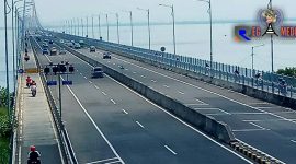 Jembatan Suramadu terlihat dari layar cctv. 