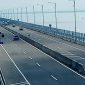 Jembatan Suramadu terlihat dari layar cctv. 