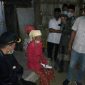 Bupati Sampang (H.Slamet Junaidi) didampingi Wabup dan Forkopimda Sampang saat menyambangi rumah mbah sunu. 