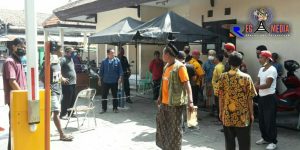 Listrik Padam, Pedagang Pasar Srimangunan: “Apa Kita Disuruh Makan Sabar”