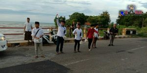 Berkah Ramadhan, Forum Pemuda Peduli Sampang Berbagi Takjil Gratis