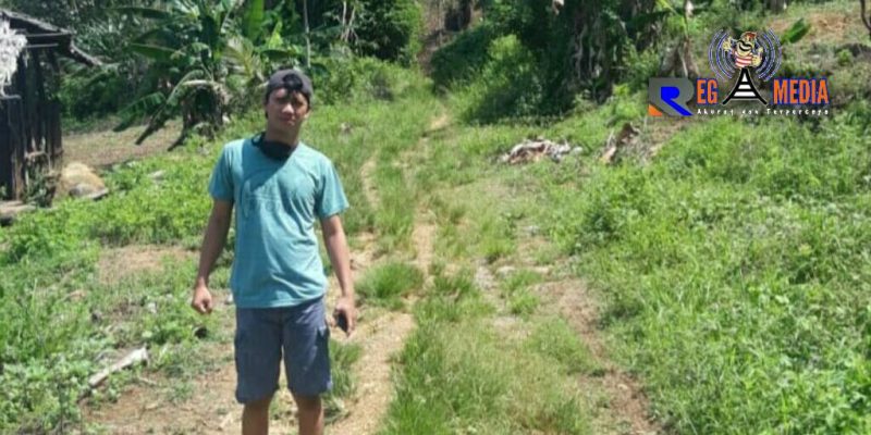 LSM Derak saat melakukan investigas dan monitoring kelapangan dan lokasi pembangunan jalan tani.