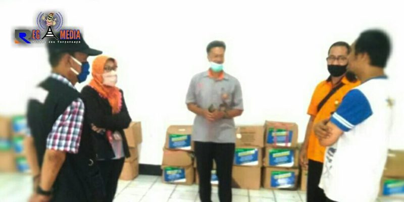 Sidak Kepala Pos Indonesia ke gudang penyimpanan Bantuan Provinsi di Kodim 0609/Cimahi.