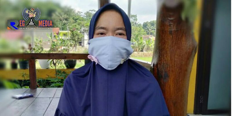 Imas, Pengurus Yayasan Yatim Piatu Roudotul Amanah.
