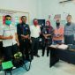 Keluarga korban pembunuhan didampingi kuasa hukumnya saat dimintai keterangan penyidik Reskrim di Mapolda Gorontalo. 