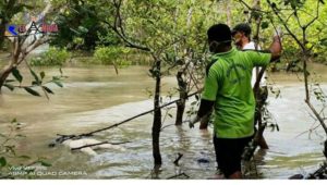 Warga Temukan Mayat Membusuk Di Pesisir Pantai Bangkalan Selatan