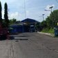 Situasi posko Covid-19 di Jl. Raya Jrengik, Sampang tampak sepi. 