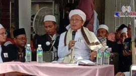 KH.Mudatsir Badruddin saat mengisi acara dakwah di Kuala Lumpur Malaysia beberapa waktu lalu