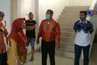 Sekretaris Daerah Kabupaten Gorontalo Utara (Ridwan Yasin) meninjau Rumah Susun Sederhana Sewa.