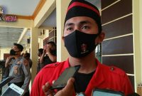 Sekretaris Gerakan Mahasiswa Nasional Indonesia (GMNI) Kabupaten Sampang (Mauzhulul Maulana). 