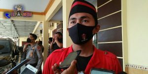 Demo Ke Mapolres Sampang, GMNI Dilarang Bawa Mawar Hitam