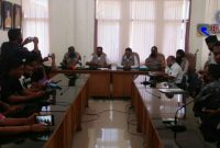 Konferensi Pers, penyampaian warga Aceh Selatan yang positif Covid-19 dari hasil tes swab. 
