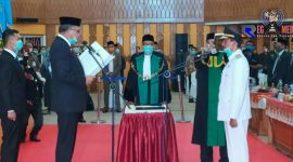 Saat berlangsungnya kegiatan pelantikan Tgk Amran sebagai Bupati Aceh Selatan.