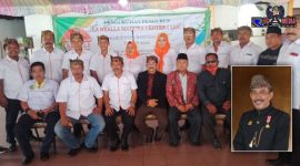 Foto bersama pasca pengukuhan pengurus LMC Bangkalan, Ram Halili (foto insert)