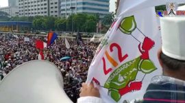 Massa saat menyampaikan aspirasi disekitar Senayan Rabu (24/6/20)