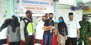 Pemdes Gunung Eleh Salurkan BLT-DD Tahap II Kepada 247 Kepala Keluarga