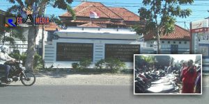 Dishub Sampang Terkesan Mlempem, Parkir Liar Dibiarkan