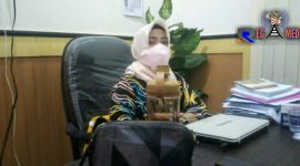 Kabid Air Minum dan Penyehatan Lingkungan Pemukiman DPRKP Kab.Sampang (Siti Muathifah).