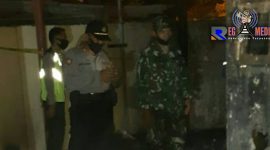 Pihak Kepolisian dan TNI mengecek ke lokasi kebakaran (SPBUM).