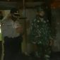 Pihak Kepolisian dan TNI mengecek ke lokasi kebakaran (SPBUM).