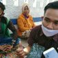 Penasehat Hukum KPM BST di Desa Bulmatet membeberkan data penerima yang diduga diblokir secara sepihak kepada awak media.