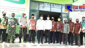 Jadi Sample Uji Coba KBM Tatap Muka, SMAN 1 Torjun Dikunjungi Bupati Sampang