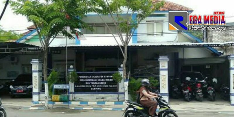 Kantor Diskumnaker Sampang, Jl. Rajawali, Kelurahan Karang Dalem, Kecamatan Sampang.
