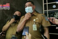 Kepala Bidang Kepariwisataan Dinas Kebudayaan dan Pariwisata (Disbudpar) Kota Bandung, Edward Parlindungan, saat diwawancara awak media.