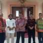 Pengurus DPP LMC bersama rektor dan Warek II Universitas Trunojoyo Madura, Senin (3/7/20)
