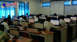 Suasana ketika pelaksanaan Seleksi Kompetensi Bidang di lantai 3 Gedung Laboratorium IPA UTM.