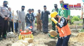 Peletakan batu pertama pembangunan kantor Kecamatan Trumon Tengah, Aceh Selatan.