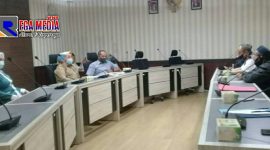 Ahli waris N Ijoh bersama Forum Peduli Rakyat saat mendatangi DPRD Kota Cimahi.