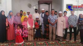 Satu keluarga asal Tapanuli Selatan yang masuk agama Islam dan menjadi mu'alaf.