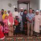 Satu keluarga asal Tapanuli Selatan yang masuk agama Islam dan menjadi mu'alaf.