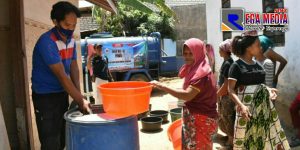 4 Desa di Sampang Jadi Sasaran Droping Air Bersih Dari PWS