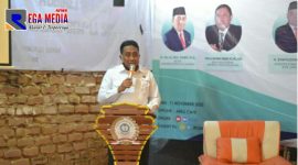 Rektor UTM (Dr. Drs. Ec.H. muh. Syarif M.Si)