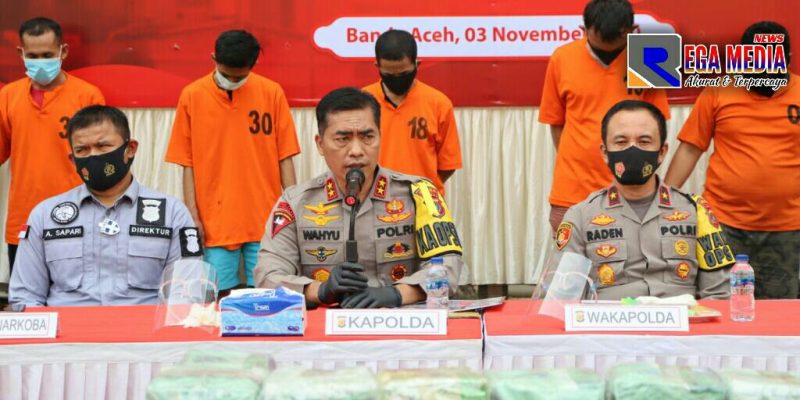 Kapolda Aceh (Irjen Pol Wahyu Widada) saat pimpin konferensi pers ungkap kasus narkotika.