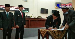 DPRD Sampang Gelar Paripurna Nota Penjelasan Bupati Terhadap Raperda APBD 2021