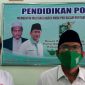 Ketua DPC PKB Bangkalan Ir. Mondir Rofii (kanan) didampingi Sekretaris PKB Abd.Rofik.