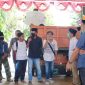 Puluhan petani di Kabupaten Bangkalan, Madura, saat melakukan unjuk rasa.