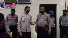 Kapolres Gorontalo Utara (AKBP Dicky Irawan Setiawan) saat cek kesiapan personel.