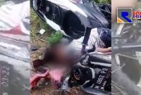Kondisi salah satu korban dan kendaraan usai mengalami kecelakaan.