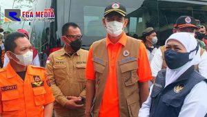 Gubernur Jatim dan BNPB Pantau Aktivitas Gunung Semeru Usai Erupsi