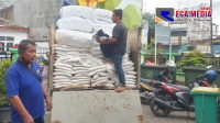 Kabaharkam Polri Kirim Bantuan 15 Ton Beras dan 750 Dus Mie Instan Untuk Korban Banjir Kota Medan