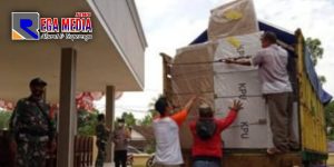 H-1 Pilkada Jember, Panwascam Tak Nampak Saat Pendistribusian Logistik Ke TPS