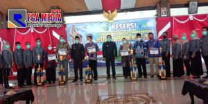 Bupati Sampang Serahkan Hadiah Festival Jhedding Hebat 2020