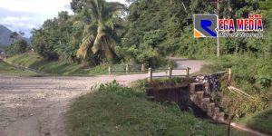 Warga Keluhkan Rusaknya Ruas Jalan Kluet Timur