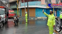 Traffic Light Mati, Satlantas Polres Sampang Turun Tangan