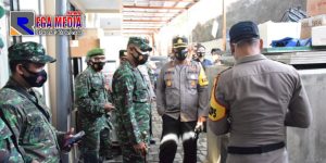 Pastikan Vaksin Aman, Kapolres Pamekasan Tinjau Gudang Penyimpanan