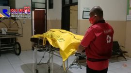 Mayat korban saat dibawa ke ruang jenazah RSUD dr Muhammad Zyn Sampang, untuk dilakukan autopsi.